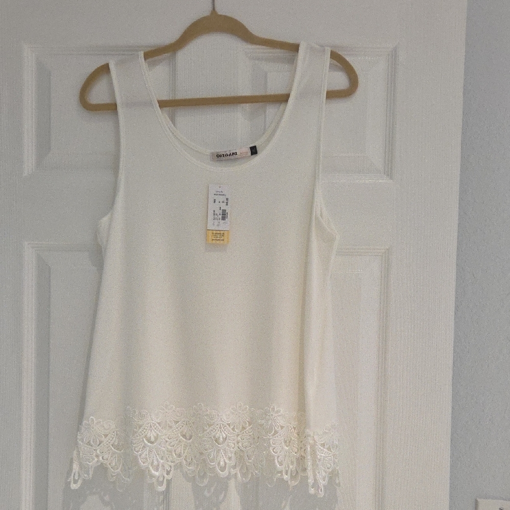 Elegant Cream Lace Hem Tank Top NWT